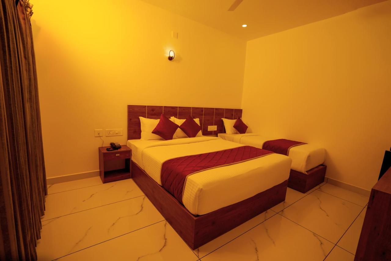 Kottackal Nature Inn 니둠바서리 외부 사진