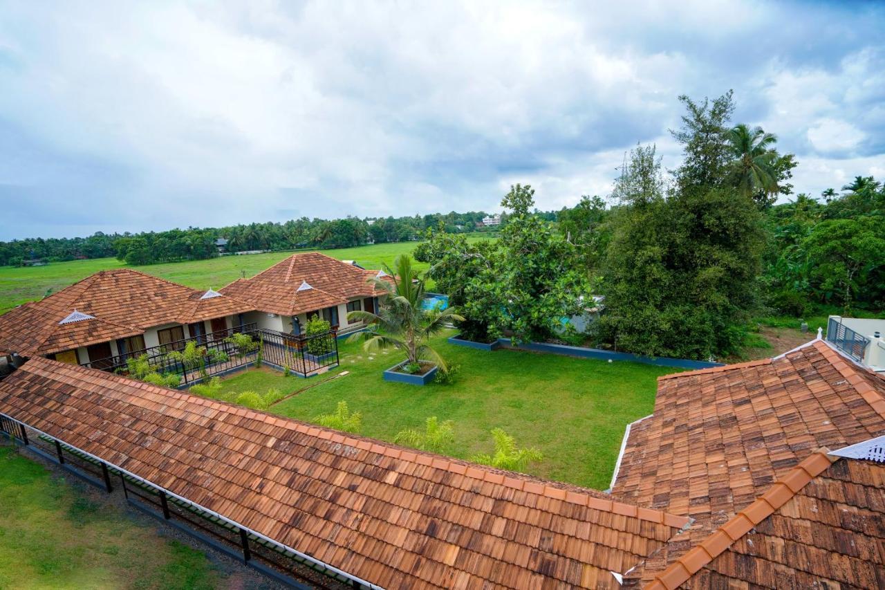 Kottackal Nature Inn 니둠바서리 외부 사진