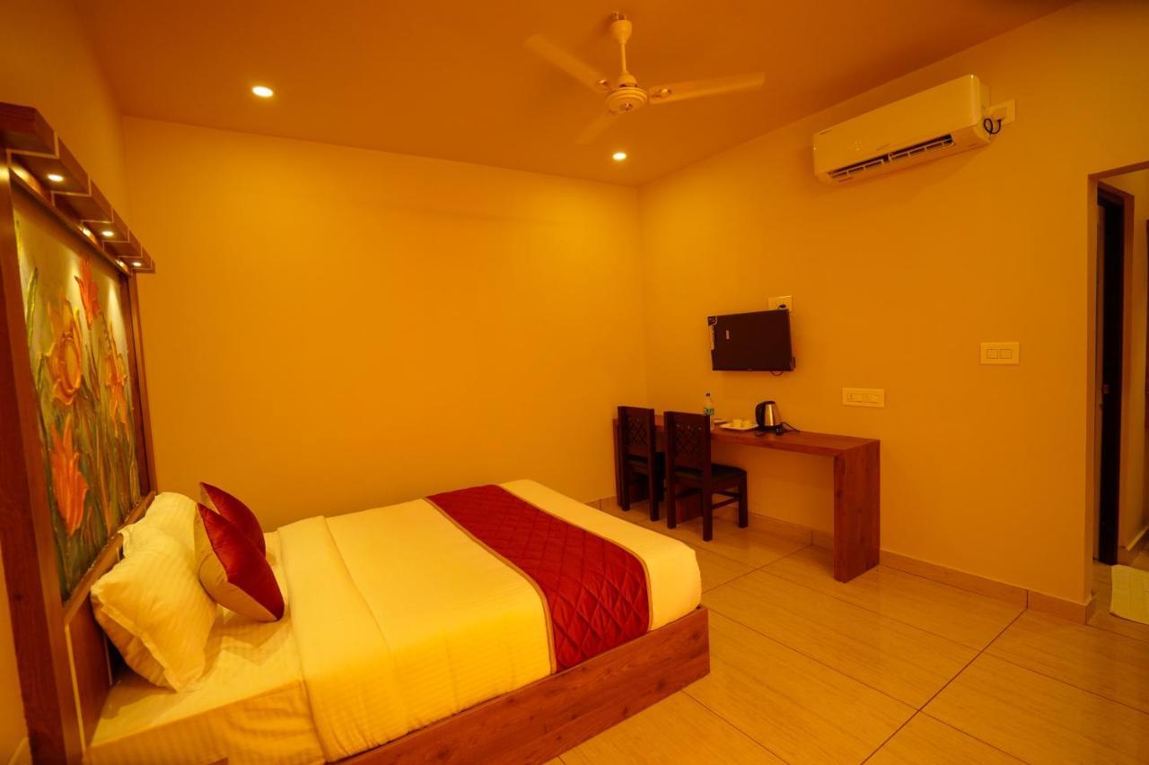 Kottackal Nature Inn 니둠바서리 외부 사진