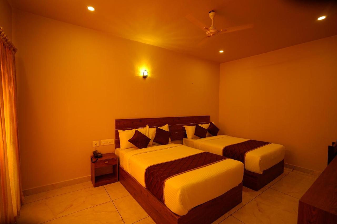 Kottackal Nature Inn 니둠바서리 외부 사진