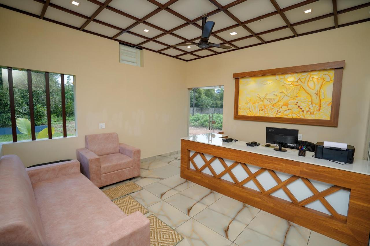 Kottackal Nature Inn 니둠바서리 외부 사진