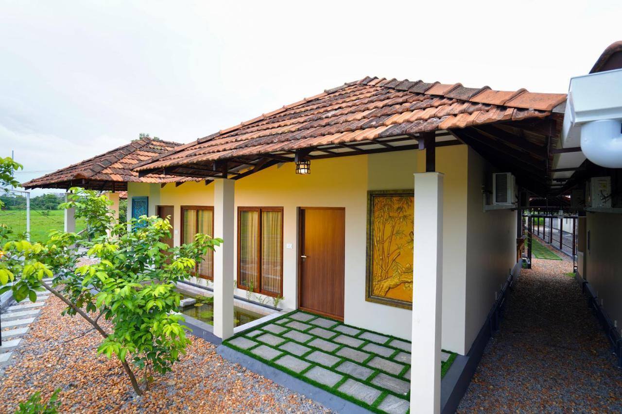 Kottackal Nature Inn 니둠바서리 외부 사진