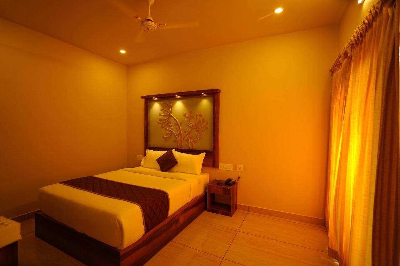 Kottackal Nature Inn 니둠바서리 외부 사진